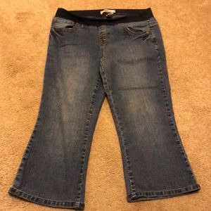 Maternity jean capris Karen-t large elastic waist